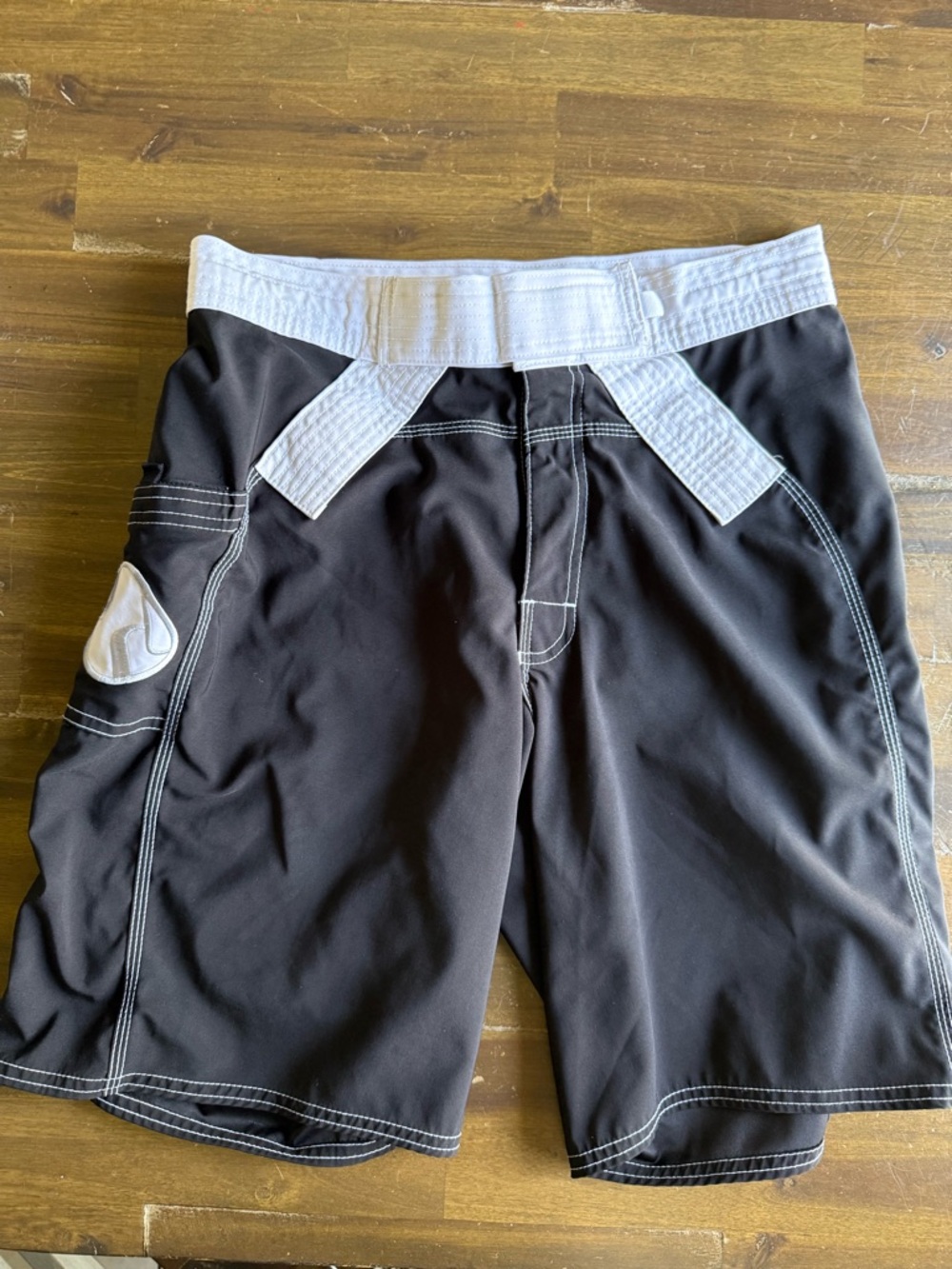Jui Jitsu Pro wear Shorts Belt Ranked-White